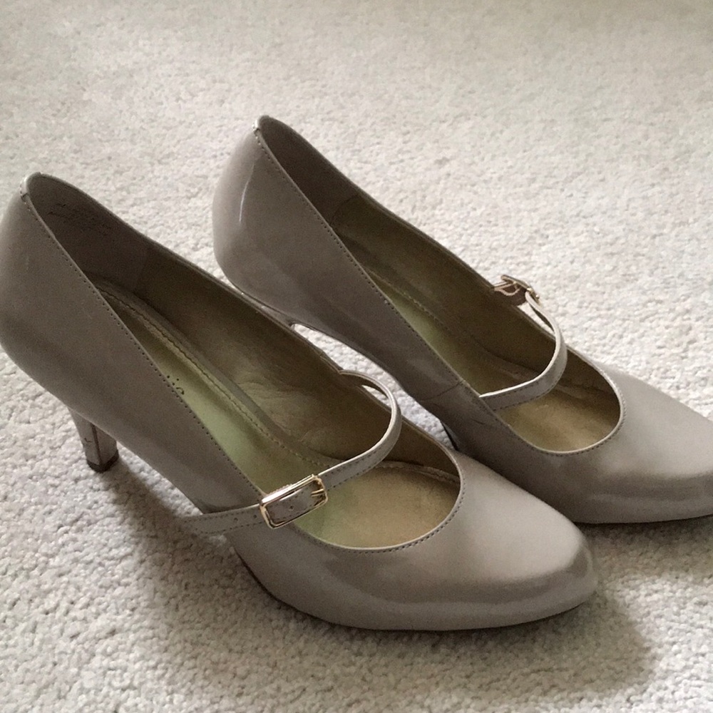 Nude heels